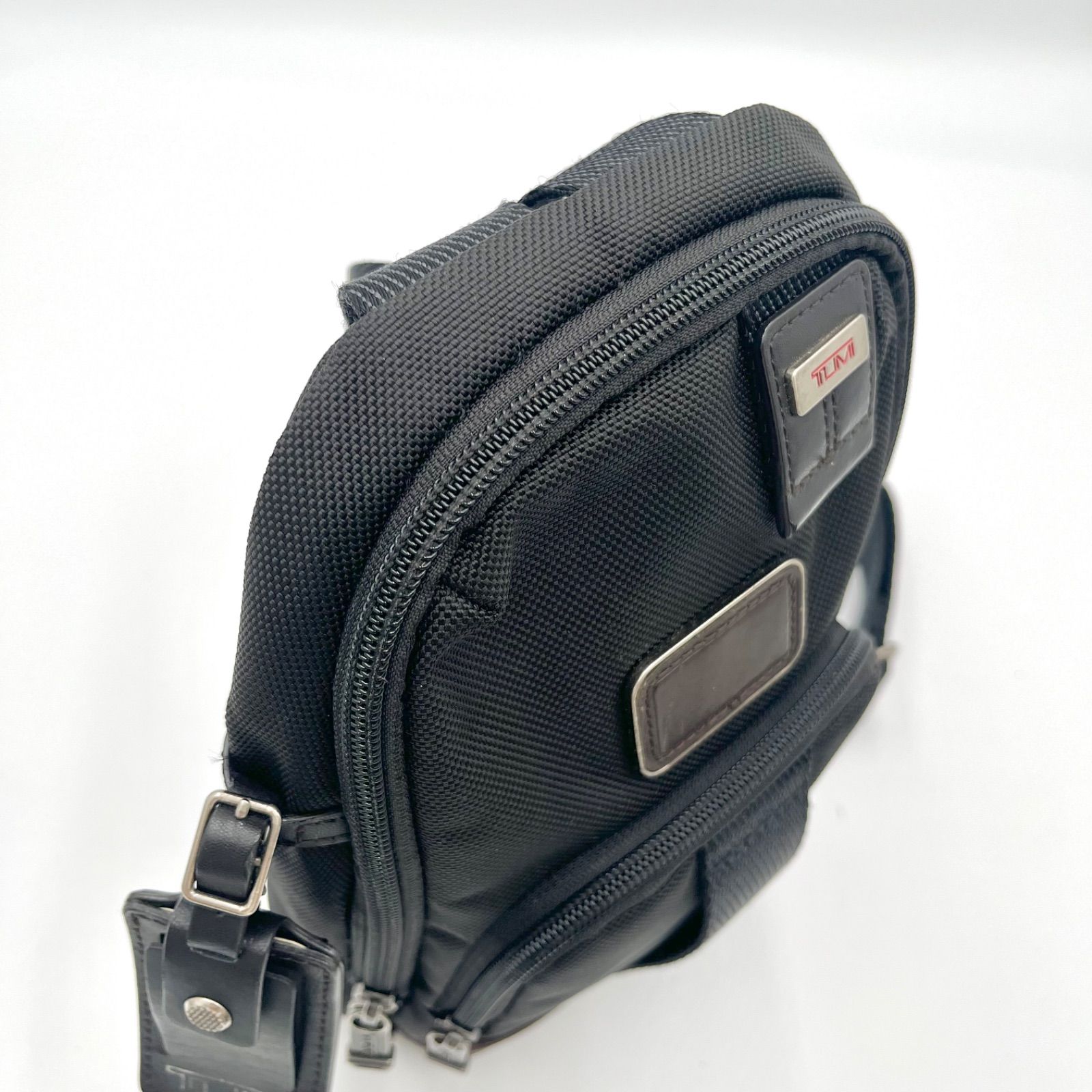 極美品◎TUMI トゥミ Fremont FIFE Slim Sling Bag ナイロン ボディ