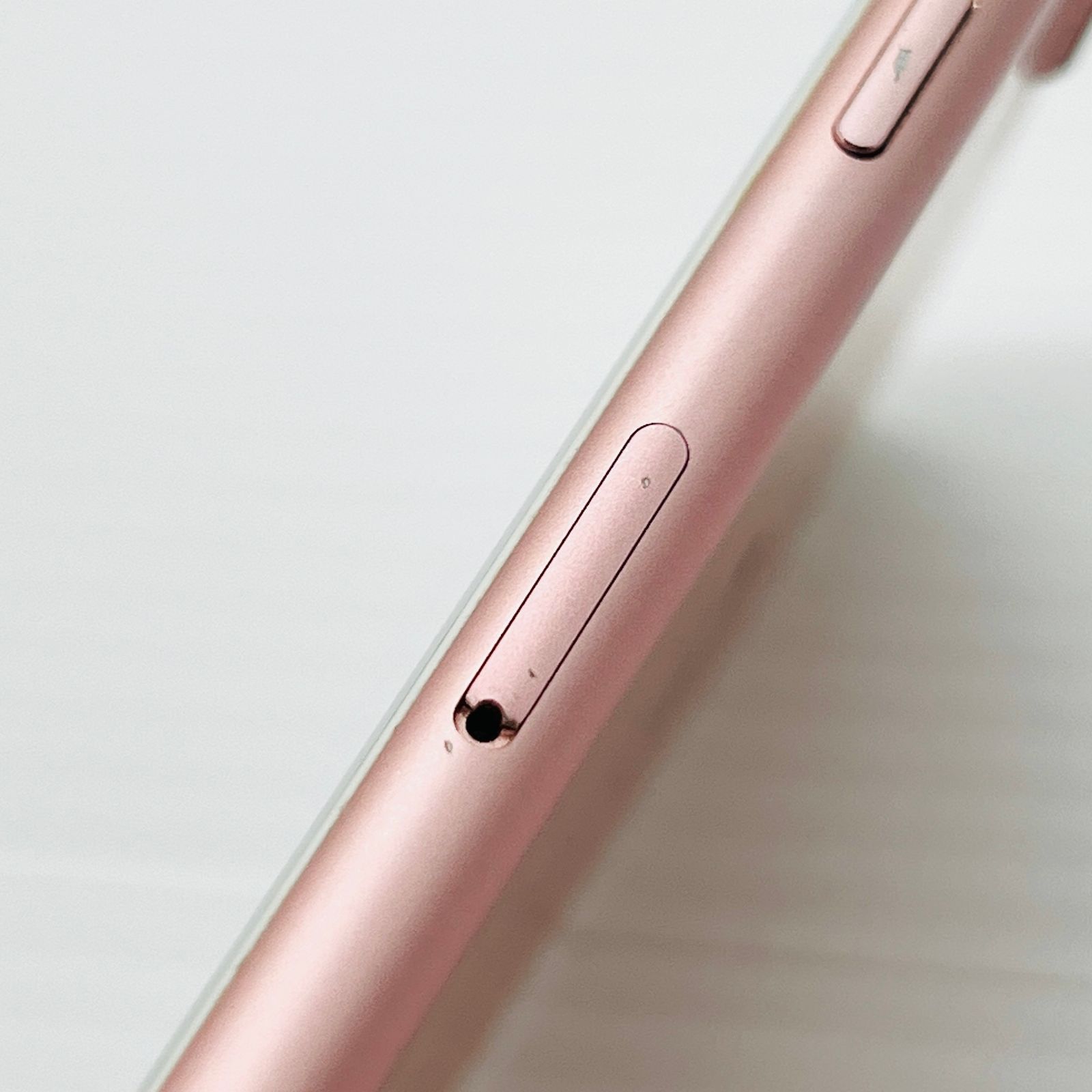 iPhone7 Plus 128GB ローズゴールド JSランク - メルカリ