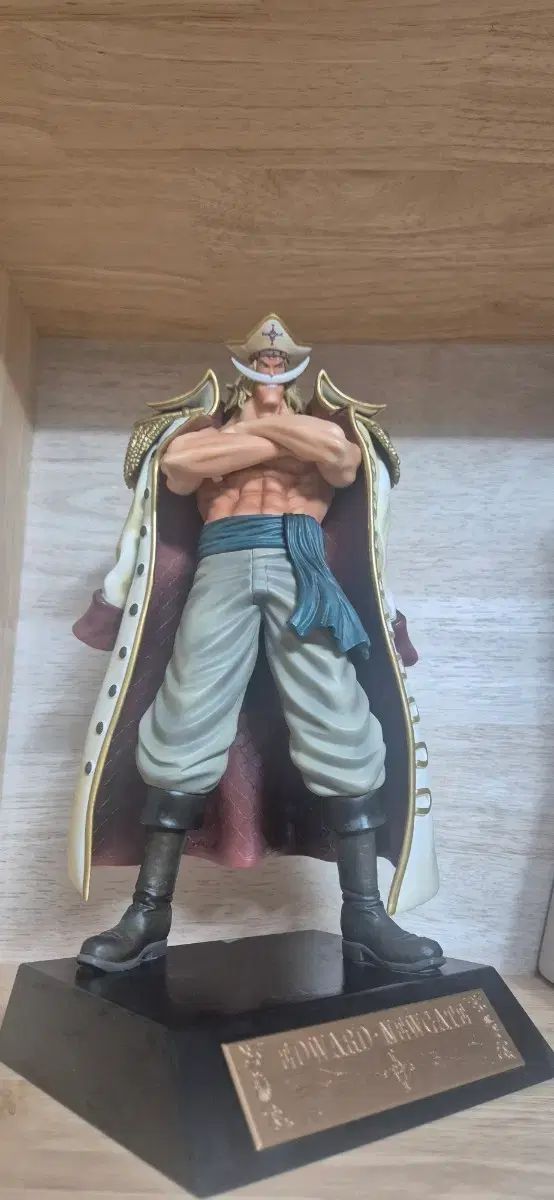 ONE PIECE 白ひげ エドワード・ニューゲート フィギュア
