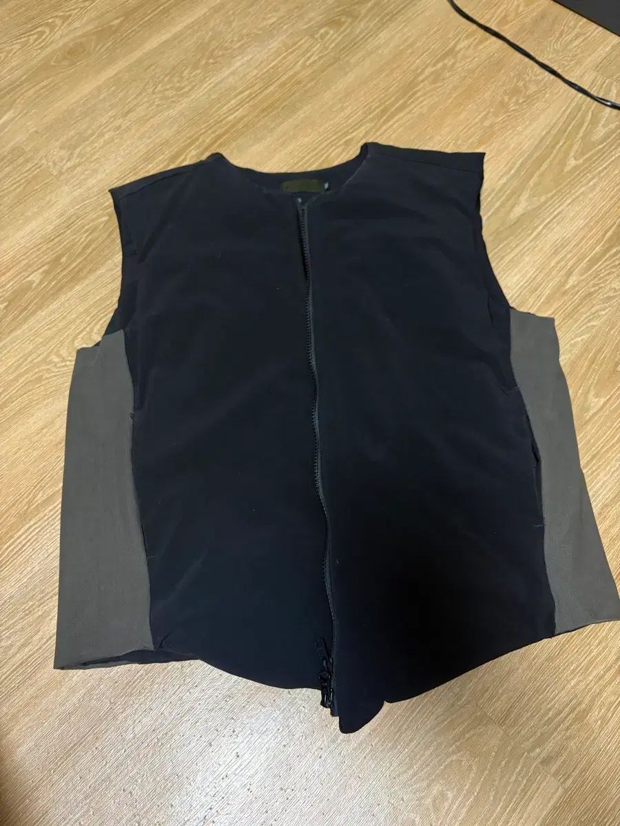 0608wear ダウンベスト
