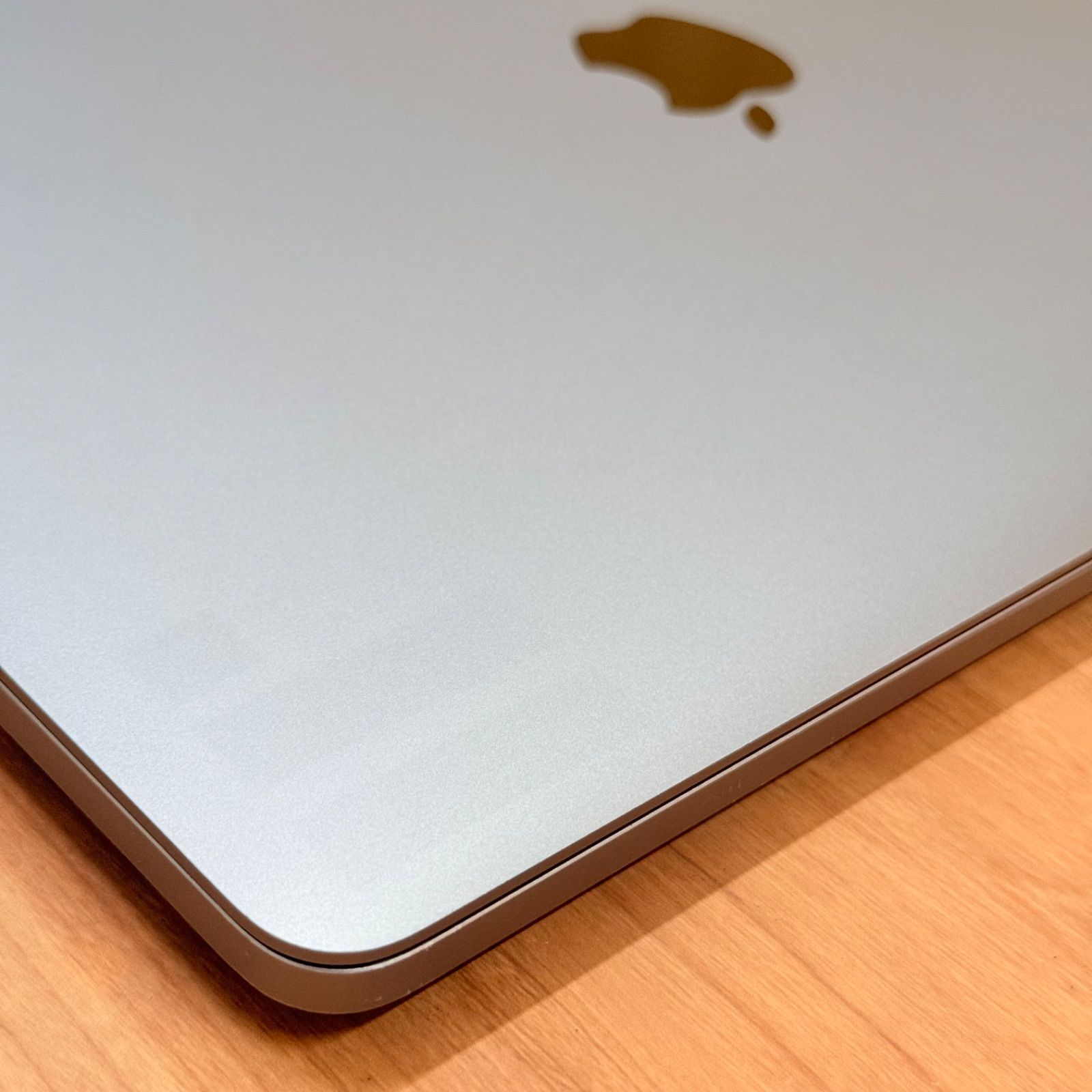 動作確認済み】 MacBook pro 13インチ 2022 アップル Apple M2 16GB