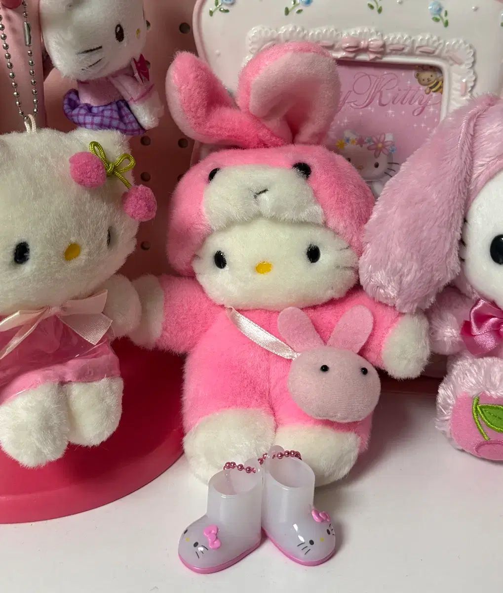 ハローキティ ゴー トゥー うさぎ ぬいぐるみ