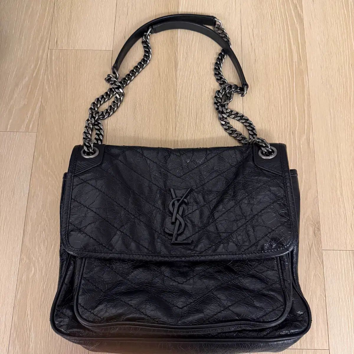 Saint Laurent サンローラン ニキバッグ ミディアム ブラック