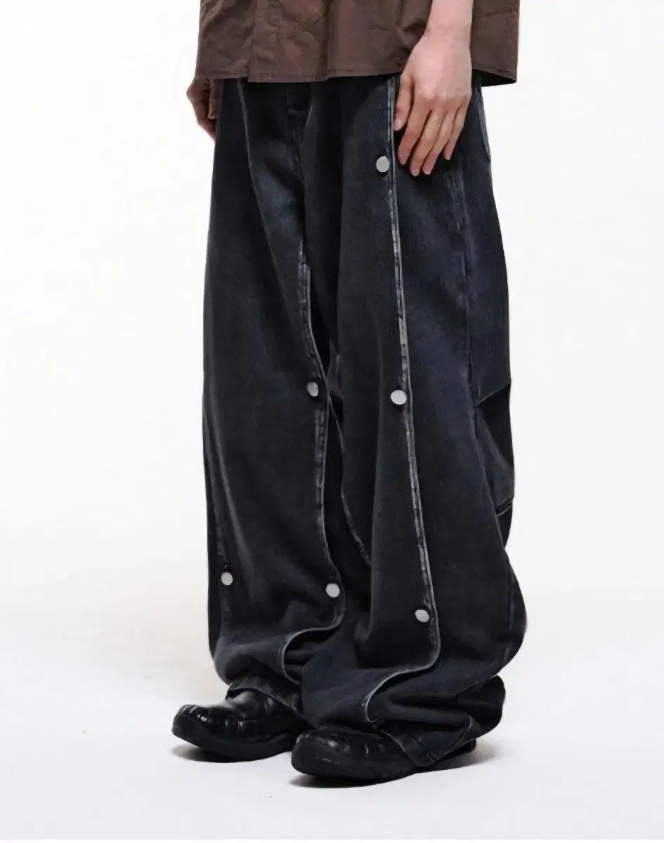 新品 THECOLDESTMOMENT TCM デニム ズボン