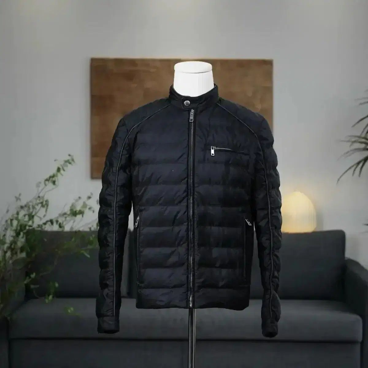 PRADA プラダ 軽量 ダウン ジャケット ブラック