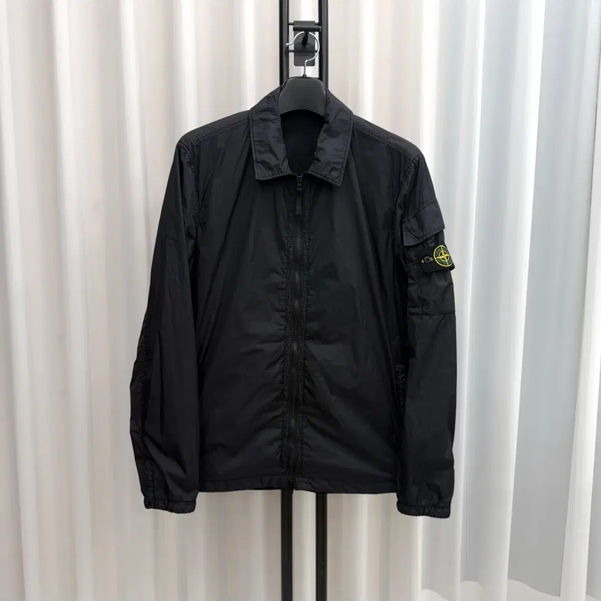 百貨店購入 / L STONE ISLAND ストーンアイランド クリンクルレップス ナイロン ジャケット ブラック