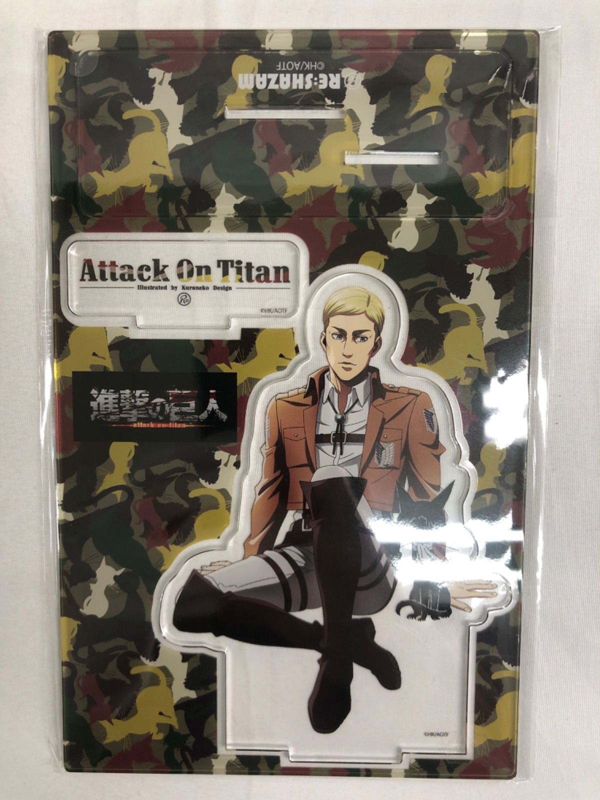 ★【進撃の巨人】エルヴィン・スミス＆リヴァイ猫 アクリルスタンド