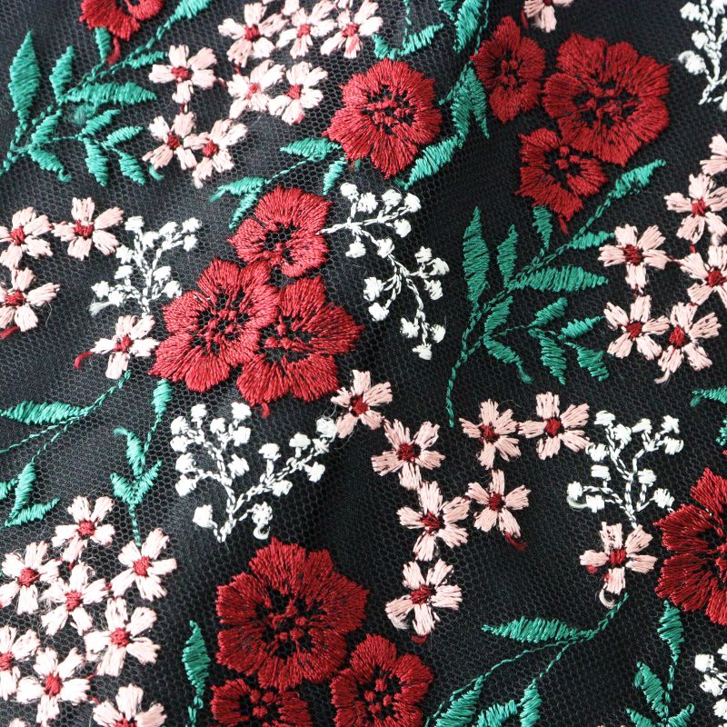 美品 ロイスクレヨン Lois CRAYON フラワー刺繍 チュール切替 スリーブ