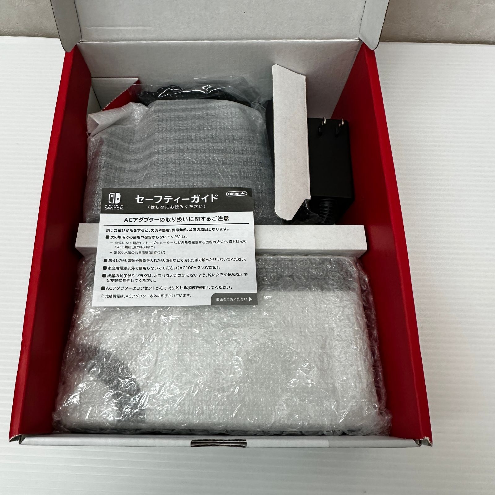 Nintendo Switch 有機ELモデル Joy-Con(L)/(R) ホワイト 中古品 