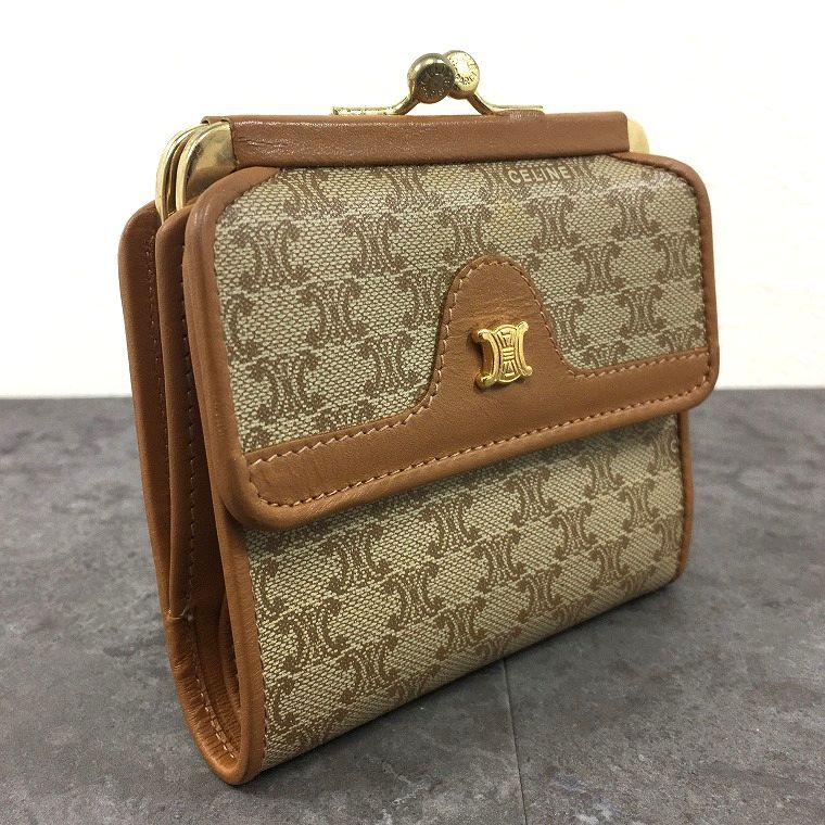 美品 CELINE コンパクトウォレット がま口 マカダム柄 トリオンフ ベージュ 617