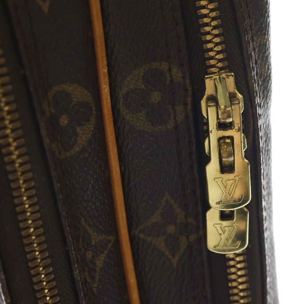 LOUIS VUITTON (ルイヴィトン) モノグラム ポルトドキュマン