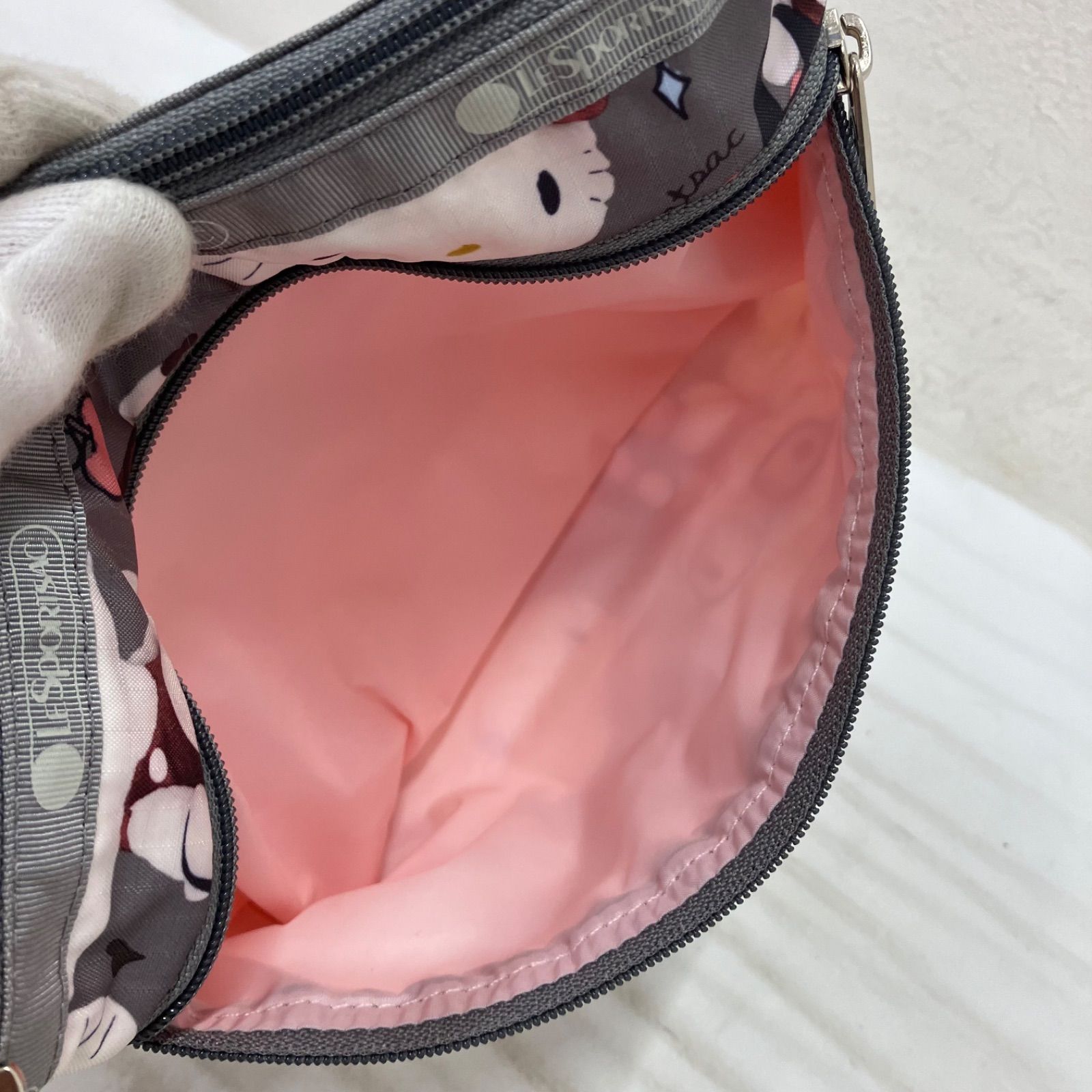 4512 【美品】 LeSportsac レスポートサック タグ付き ハローキティ