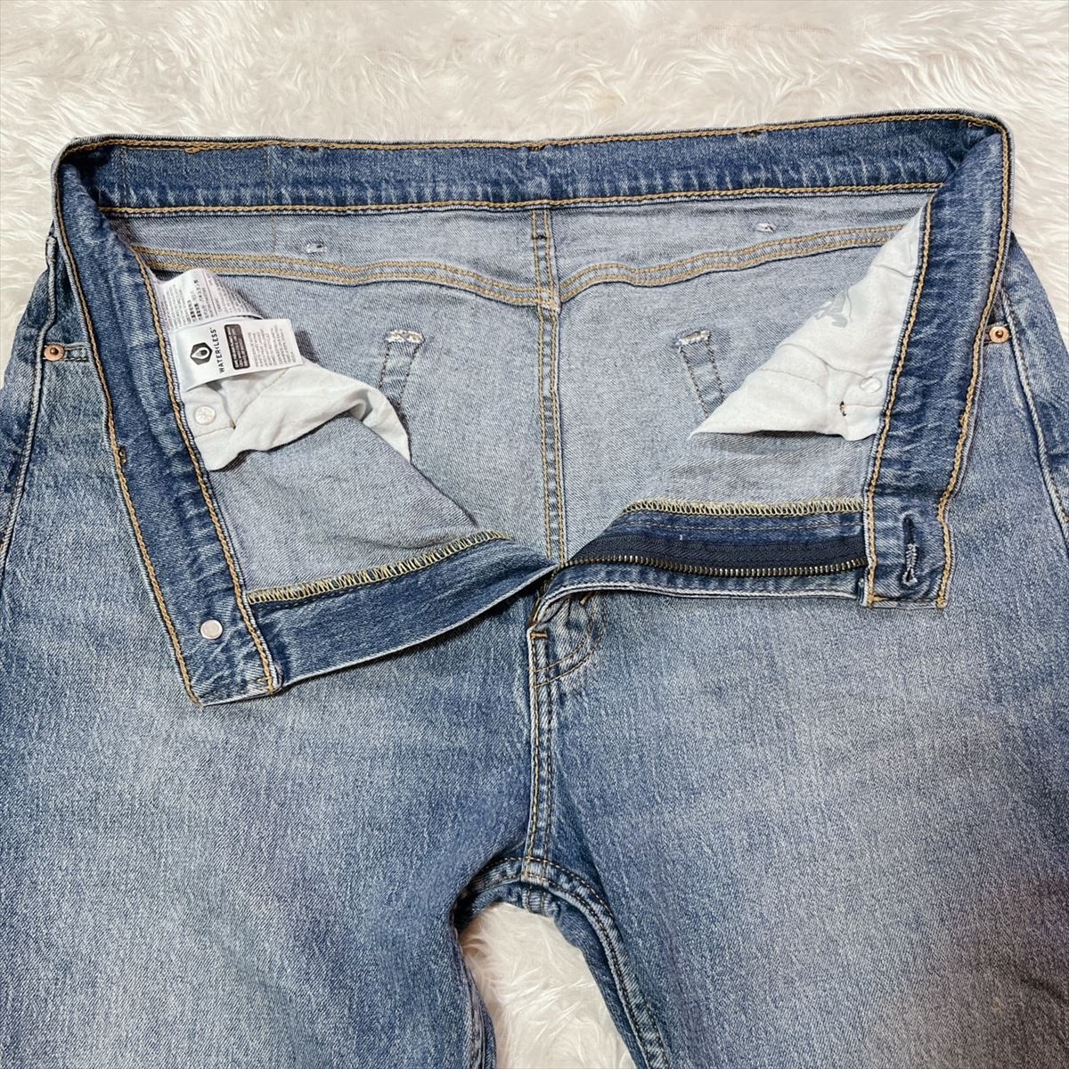Levi