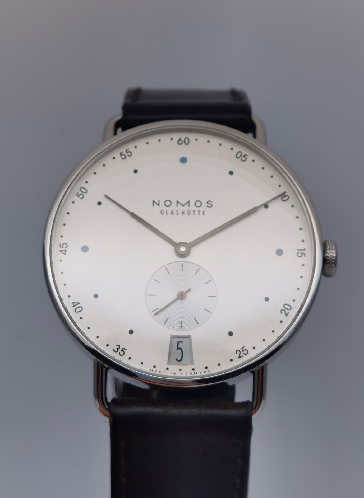 中古 保証書付き ノモス グラスヒュッテ NOMOS メトロ38 デイト MT1B4W2 1102 スモールセコンド シルバー文字盤 SS メンズ 手巻き 腕時計