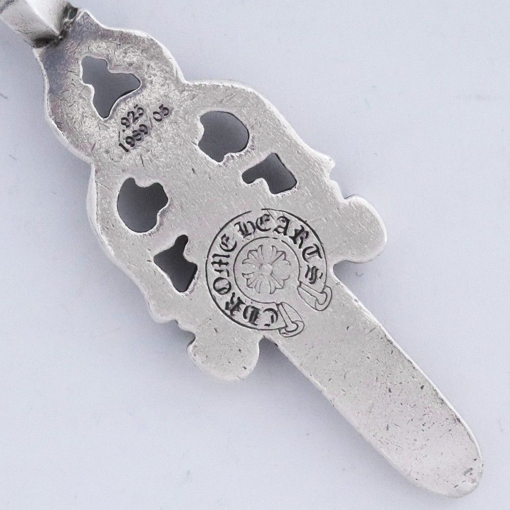 CHROME HEARTS ダガーペンダント ラージ シルバー - メルカリ