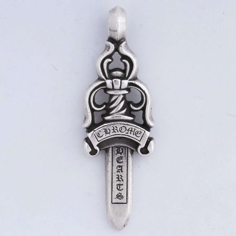 CHROME HEARTS ダガーペンダント ラージ シルバー - メルカリ