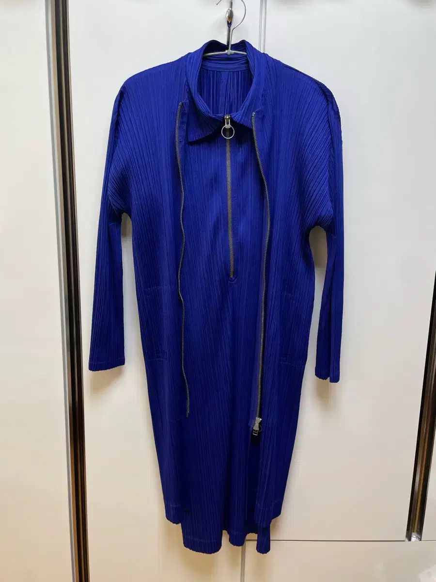 セット割引) ISSEY MIYAKE プリーツプリーズ マンスリー ジップアップ 半袖 ONE PIECE ミドル ロング カーディガン セット割引) ISSEY MIYAKE プリーツプリーズ マンスリー ジップアップ 半袖 ONE PIECE ミドル ロング カーディガン