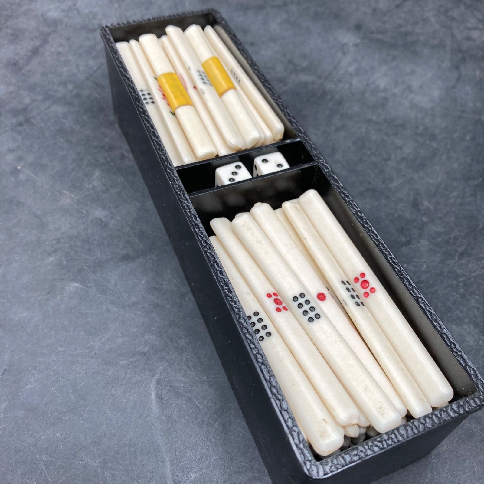 IZ2748 麻雀牌 花牌付き 点棒 ケース付 昭和レトロ 麻雀セット - メルカリ