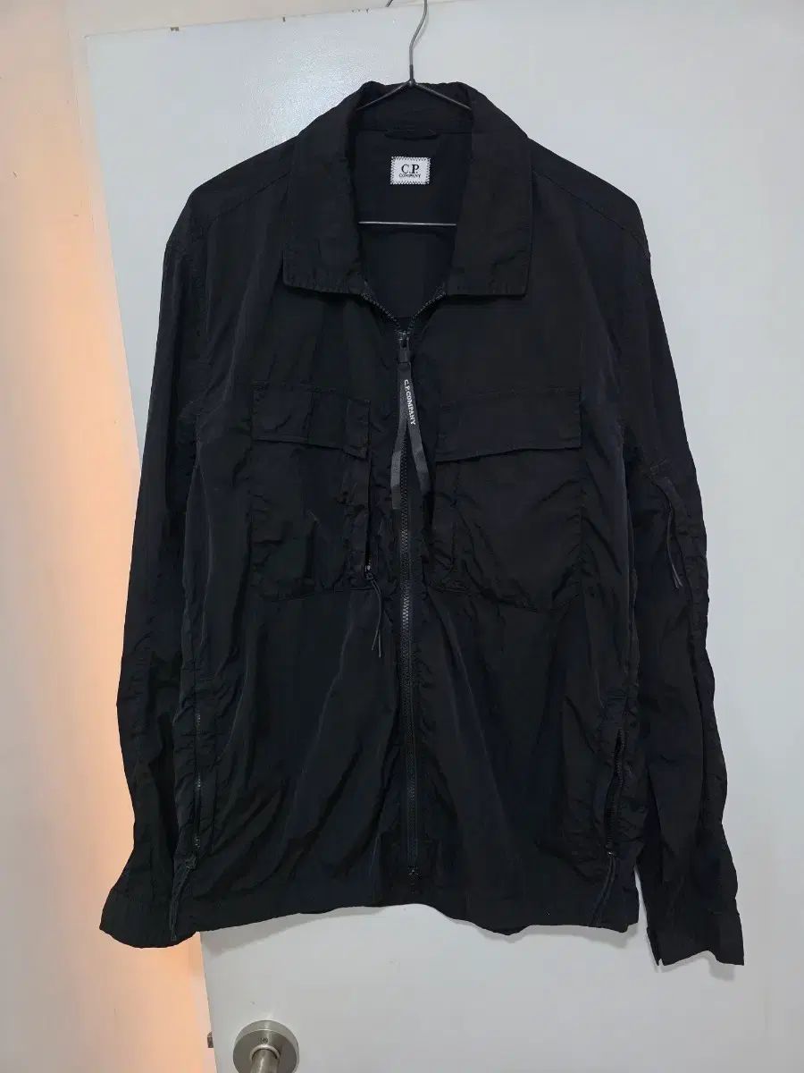 C.P. COMPANY シーピーカンパニー レンズワッペン ファレル ジップアップ XL