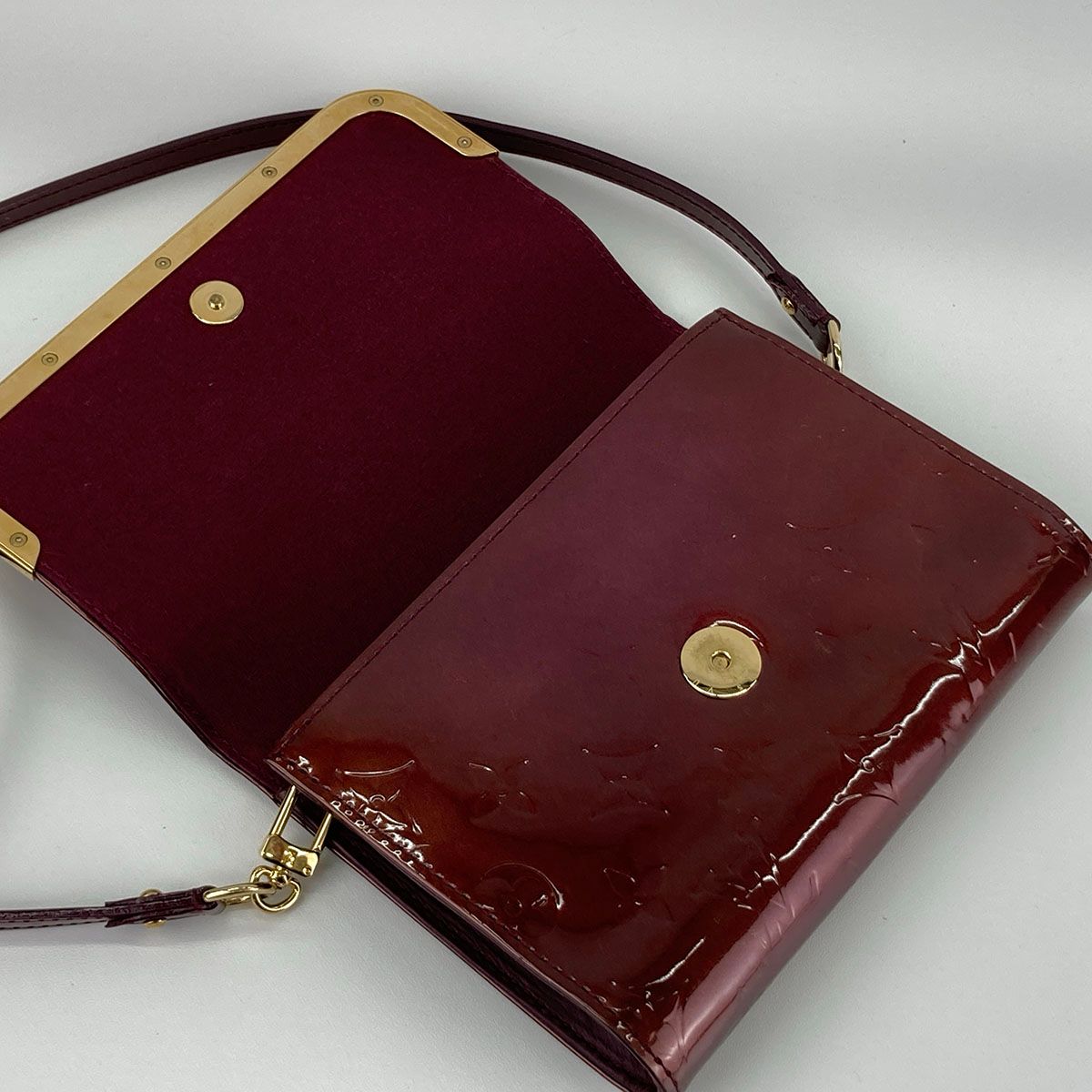 LOUIS VUITTON ルイ・ヴィトン ロスモアPM ウォレット ショルダーバッグ M91547 レディース モノグラムヴェルニ ヴェルニ パープル 中古