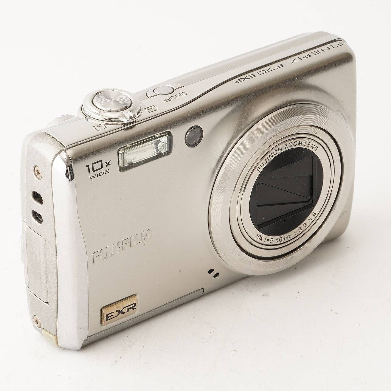 富士フイルム Fujifilm FINEPIX F70 EXR シルバー 10x 光学ズーム
