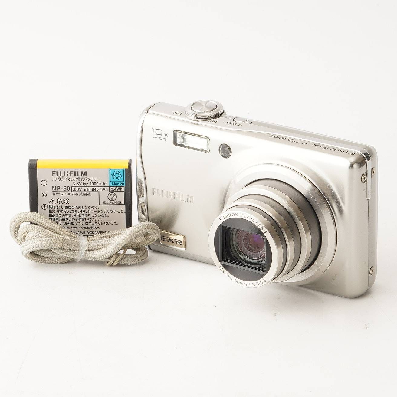 富士フイルム Fujifilm FINEPIX F70 EXR シルバー 10x 光学ズーム