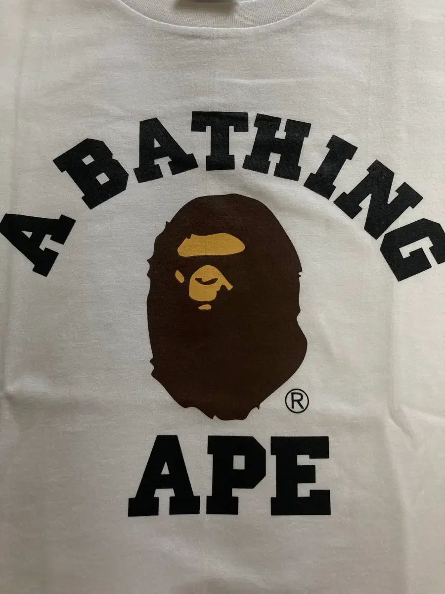 A BATHING APE アベイシングエイプ 半袖Tシャツ 白