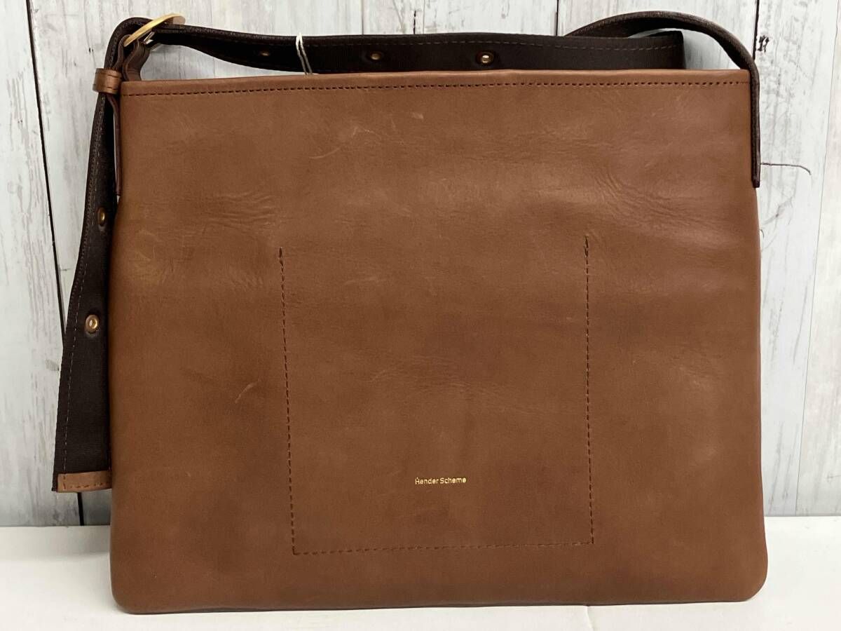 Hender Shceme twist buckle bag エンダースキーマ ショルダーバッグ カウレザー ブラウン