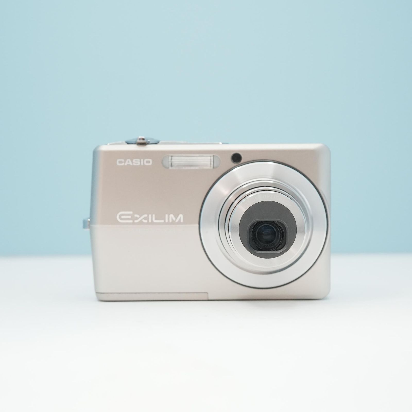 CASIO EXILIM EX-Z700 デジカメ スマホ転送OK フルセット 美品 a6922