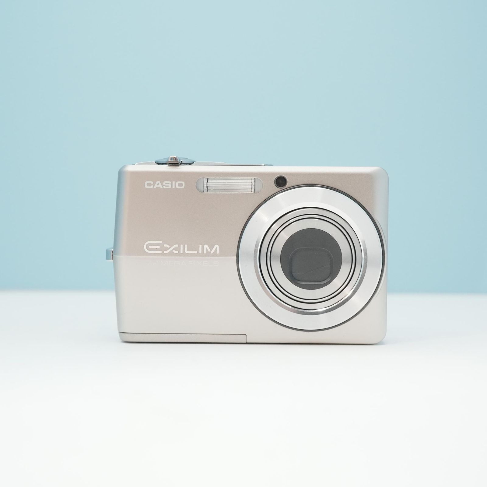 CASIO EXILIM EX-Z700 デジカメ スマホ転送OK フルセット 美品 a6922
