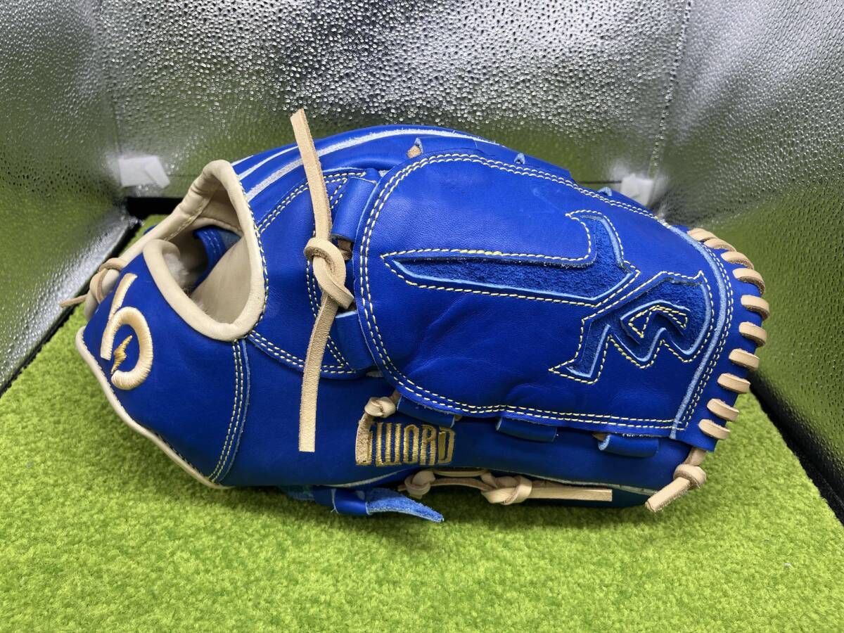 一般硬式 BAUER OUTAGE グローブ　横浜Denaベイスターズ　トレバー・バウアー