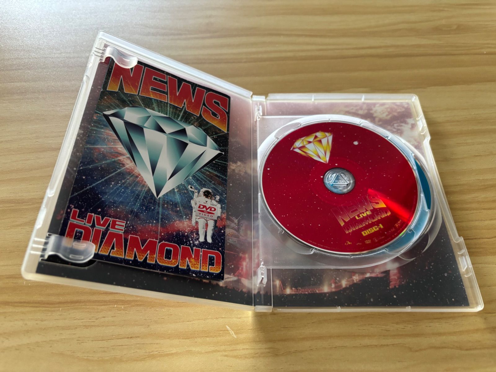 中古] [DVD] NEWS LIVE DIAMOND (2枚組) / M04526 - メルカリ