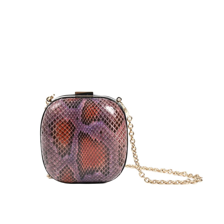 GUCCI グッチ ショルダーバッグ チェーンクラッチバッグ 277530 51,600円