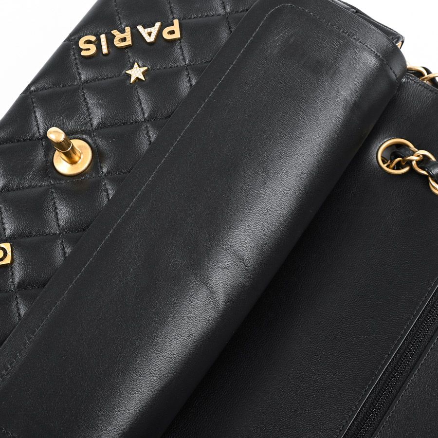 CHANEL シャネル ショルダーバッグ 11.12クラシックハンドバッグ A01112