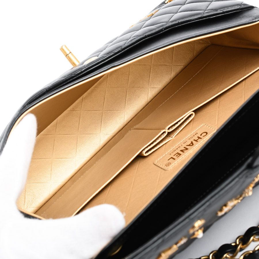 CHANEL シャネル ショルダーバッグ 11.12クラシックハンドバッグ A01112
