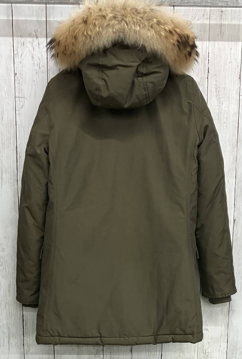 新品同様✨　ウールリッチ　ダウンジャケット　メンズ　ファー　カーキ　L WOOLRICH ダウンジャケット ウールリッチ フーデットダウンジャケット