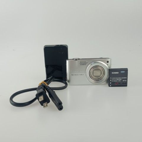 Casio EXILIM EX-Z300 Silver コンパクトデジタルカメラ コンデジ /