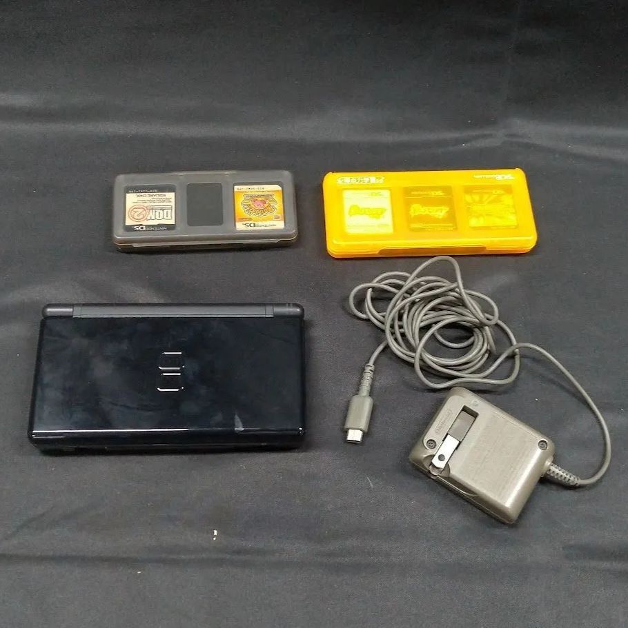 Nintendo DS Lite 本体＋充電器＋DSソフト10点付き セット 状態：良