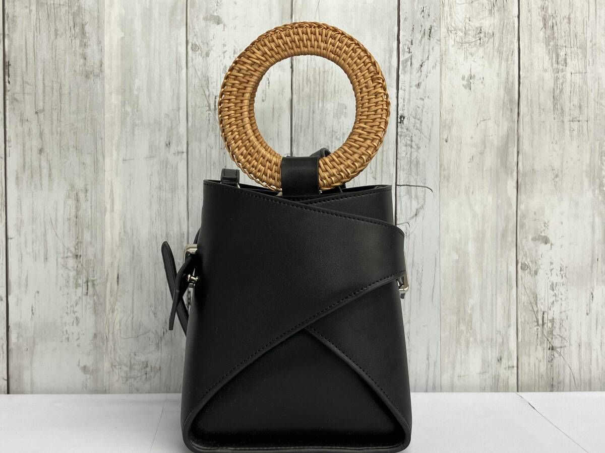 L'Avenir DELMA 2WAYバッグ ラ・ヴェニール ショルダーバッグ バンブーハンドル ミニバッグ ブラック 9,122円