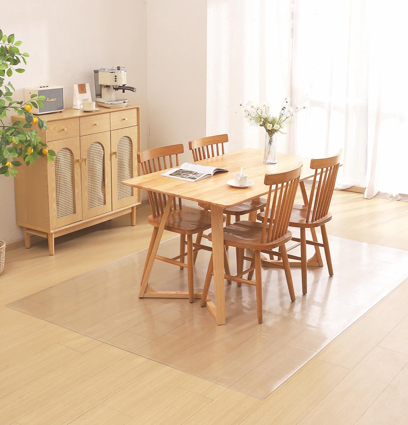 ダイニングマット 透明 180×240cm 1.5mm厚 特大サイズ ダイニングマット 床暖房対応 柔らかくシンプルな防水・防汚・耐摩耗マット ハサミで自由にカットでき オフィスやゲーム用のチェアマット オフィスチェア用マット ゲーミングチェアマット キッチン