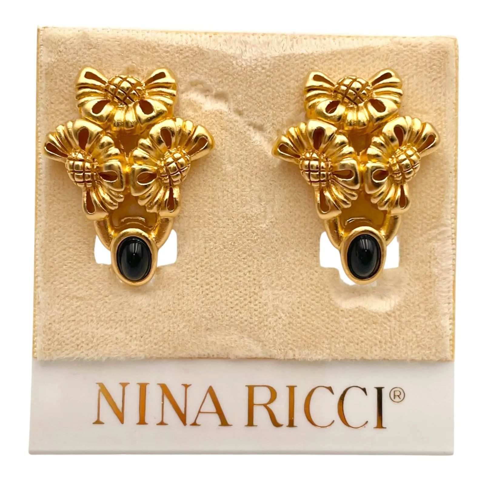 NINA RICCI ニナリッチ イヤリング アクセサリー ゴールド ブラック ストーン フラワー モチーフ ひまわり 【i19】