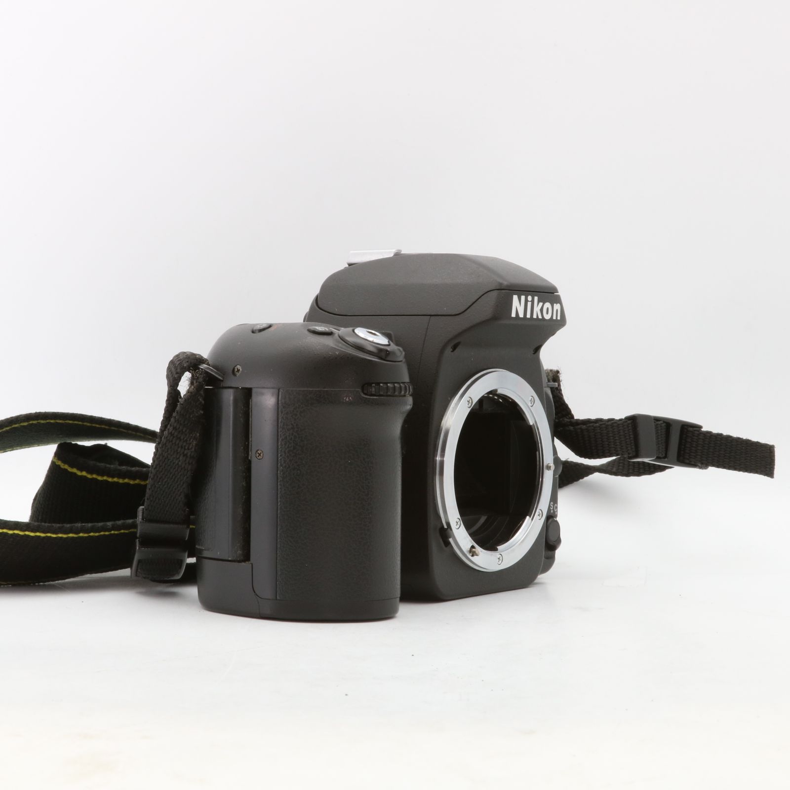 完動品】Nikon F80 フィルムカメラ 動作確認済み - メルカリ