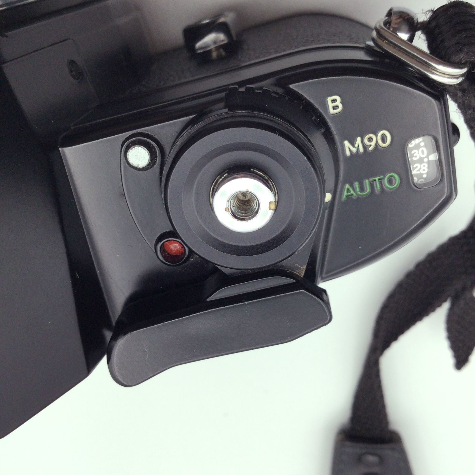 ニコン Nikon EM レンズ付き カバー・ストラップ付き ニコン NIKKOR