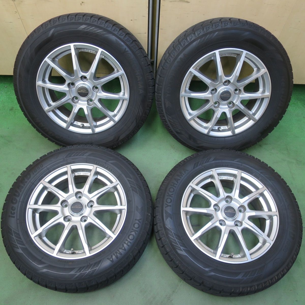 バリ溝！8.5分◎スタッドレス 195/65R15 ヨコハマ アイスガード iG60 