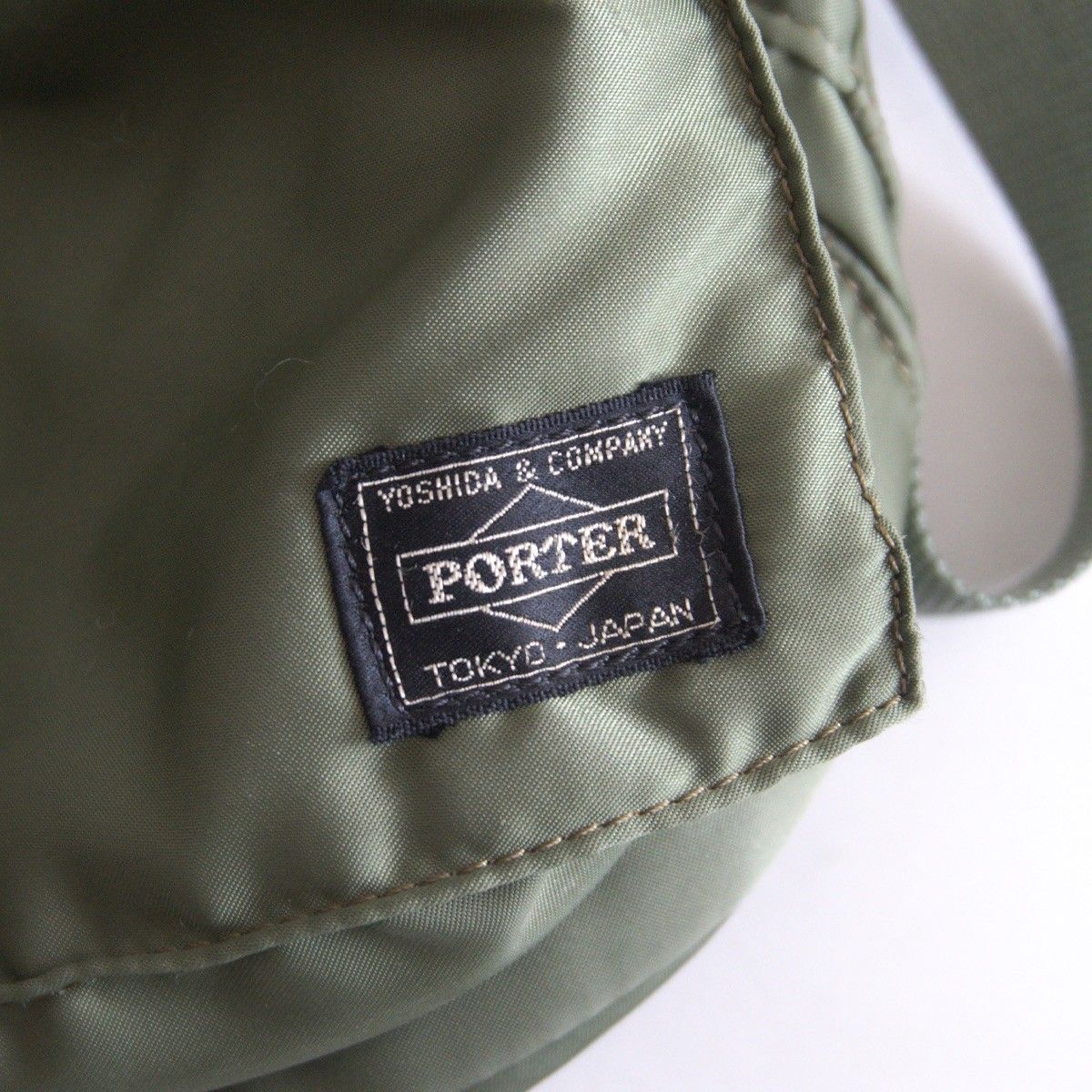 人気】PORTER 【タンカー リュック】ポーター セージグリーン バック
