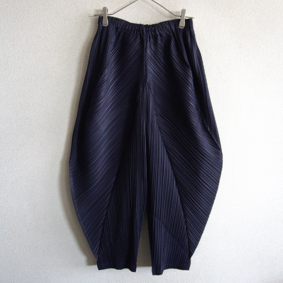 【美品】 PLEATS PLEASE【変形 プリーツ パンツ】3 ネイビー プリーツプリーズ ISSEY MIYAKE イッセイミヤケ 26070288