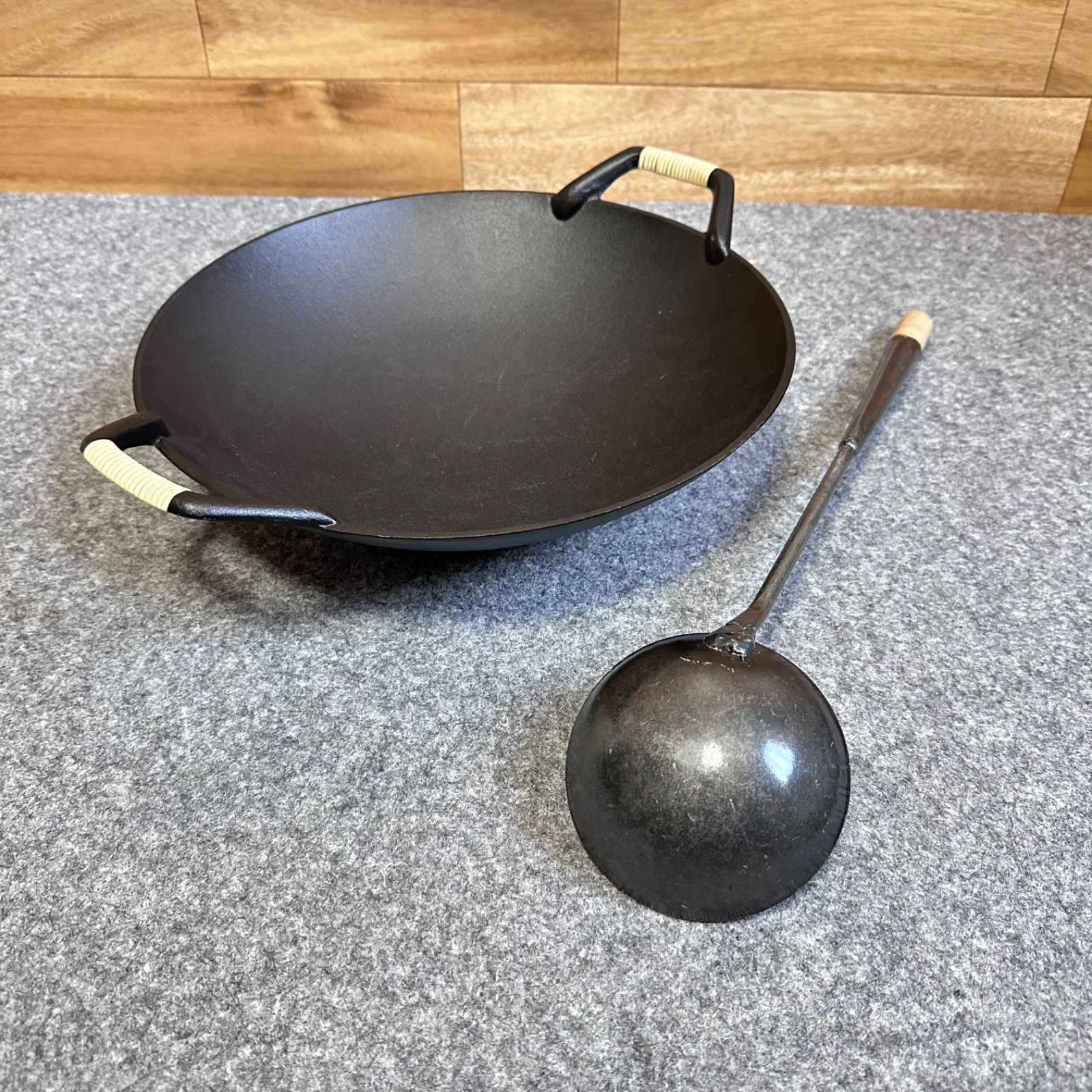 未使用品 南部鉄器 盛栄堂 北京鍋 中華鍋 お玉 セット 直径33㎝ - メルカリ