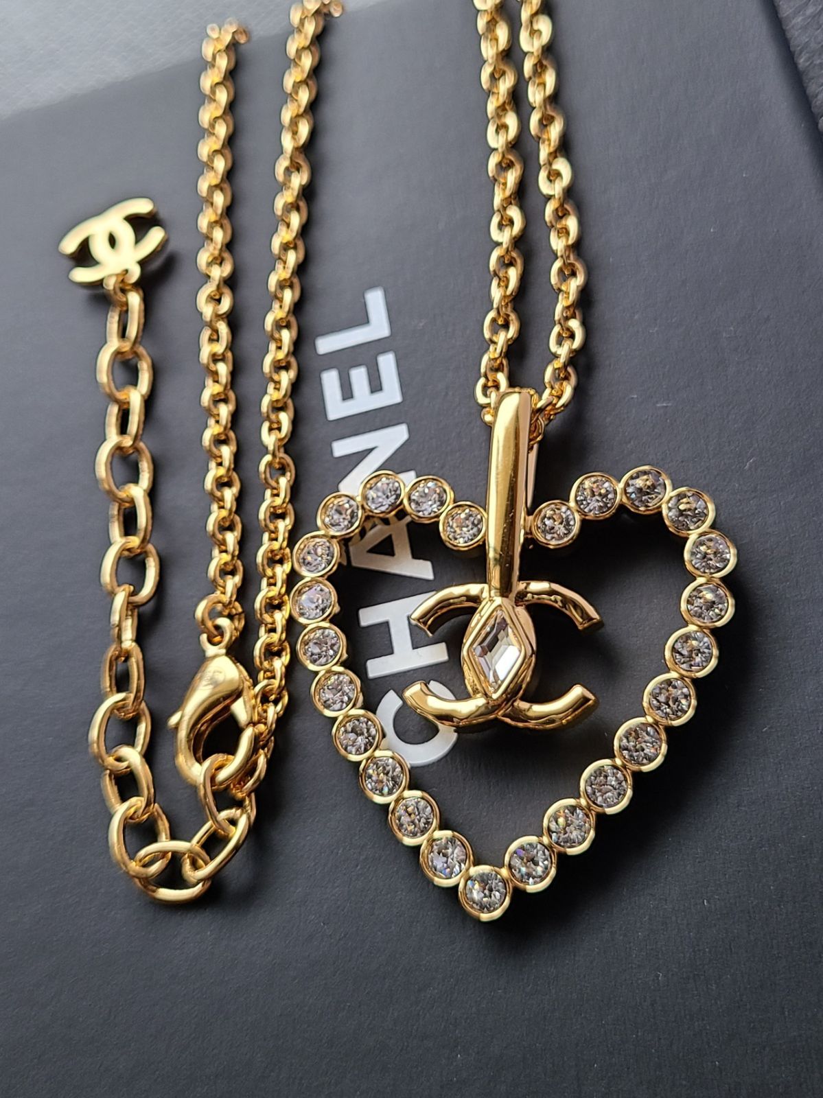 CHANEL【新品未使用品】AB9922 タイムレス ネックレス ストラス ＆ メタル 69,675円