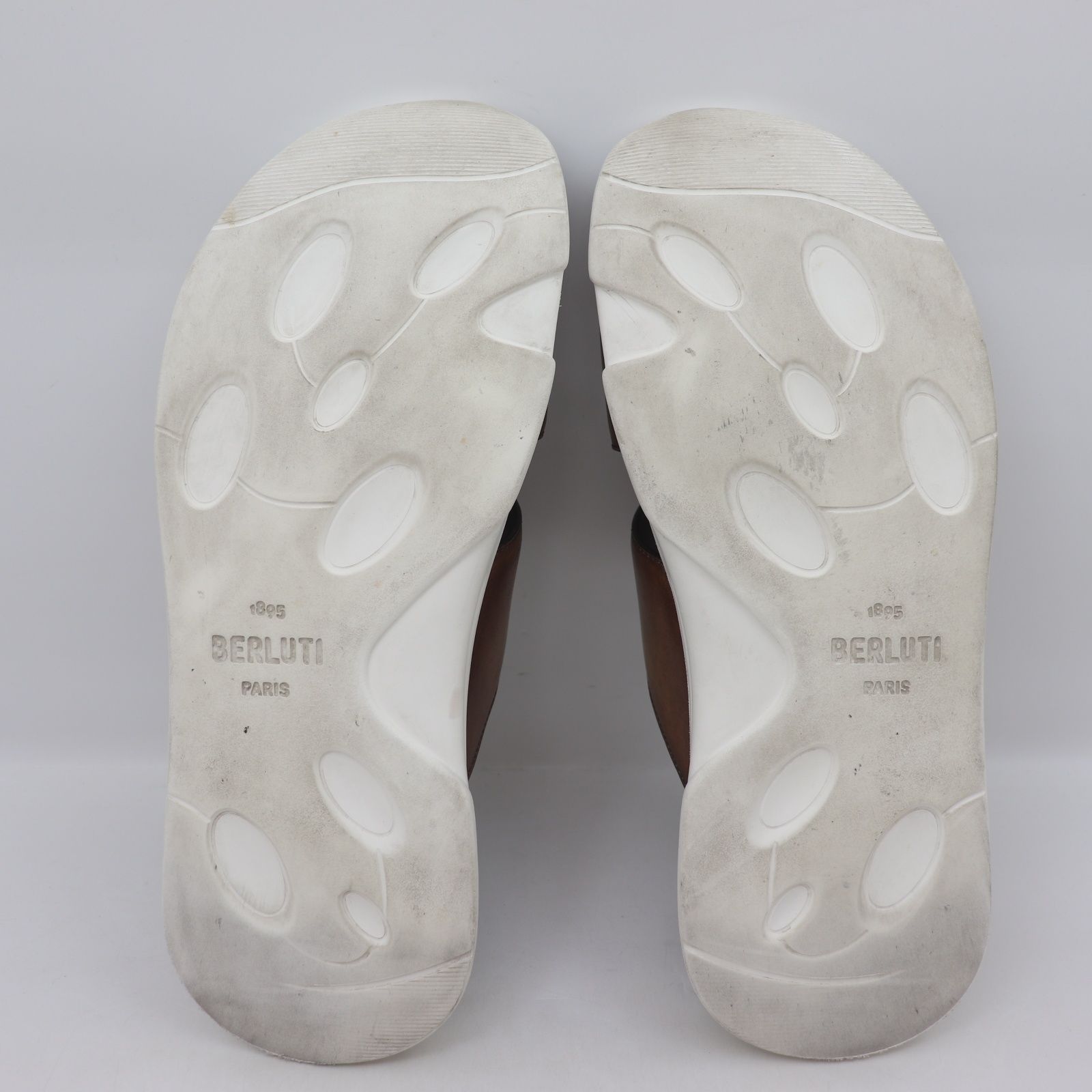 IT6LCDTUA6X4 BERLUTI ベルルッティ サンダル カリグラフィー レザー