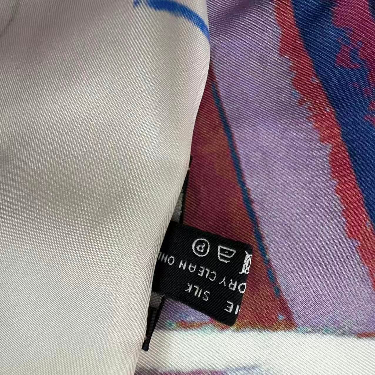 極美品 CHANEL シャネル スカーフ 大判 シルク シャネル ロゴ 車